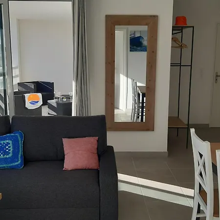 Beau T2 Climatise, Terrasse, Parking Prive, Proche - 4 Personnes - Fr-1-727-32 * Leucate